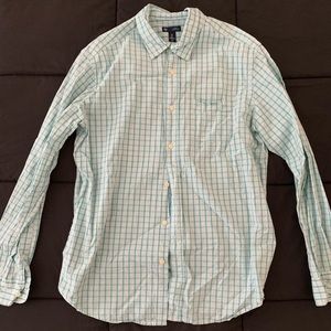 Gap button down shirt